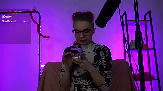 CyberXGoddess online show from 9, 2, 2026