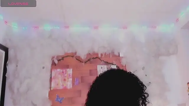 kelly thomson online show from 28, 1, 2025