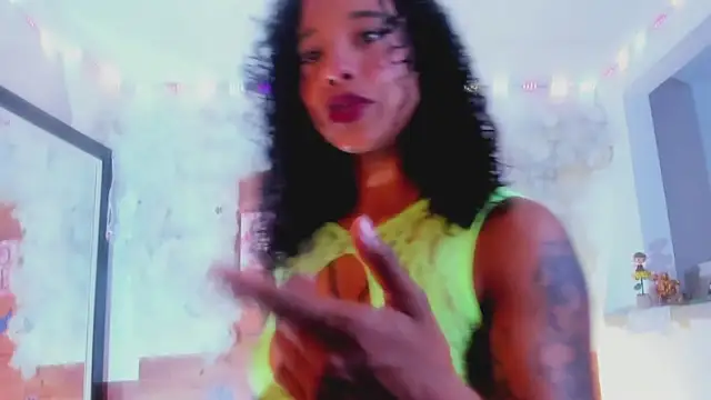 kelly thomson online show from 1, 3, 2025