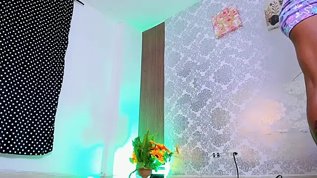 kelly thomson online show from 8, 11, 2025