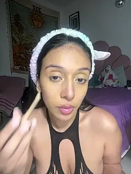 kiaraglam2 online show from 19, 3, 2025