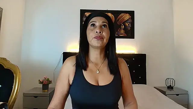 Shanon mature online show from 8, 6, 2026