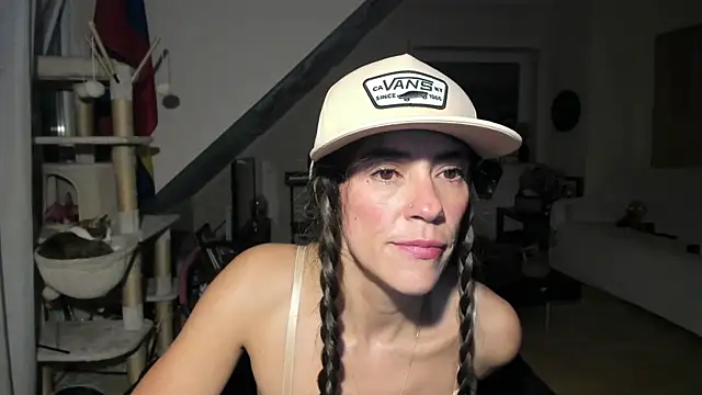 Snapshot of tinny_williams chatting on 12, 9, 2025 tinny williams online show from 12, 9, 2025