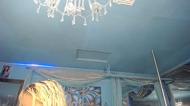 Snapshot of ADRIANNA_FOX chatting on 15, 6, 2026 ADRIANNA FOX online show from 15, 6, 2026