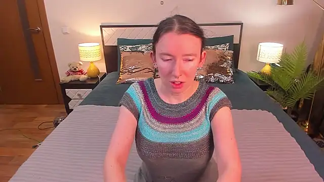 CatherineWalls online show from 7, 4, 2026