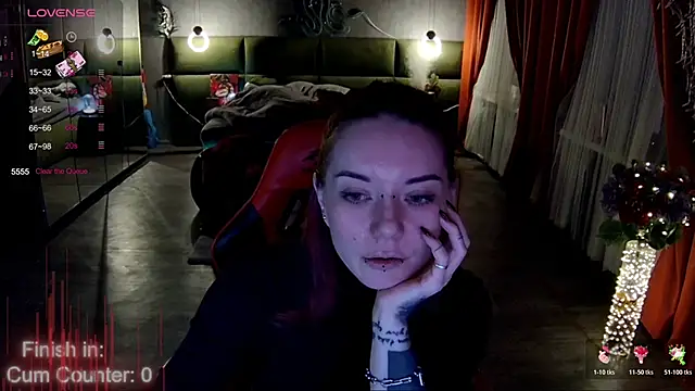 MaxPhoenixx online show from 1, 12, 2025