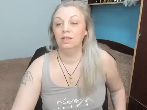 Snapshot of BroklynRydes chatting on 3, 4, 2026 BroklynRydes online show from 3, 4, 2026