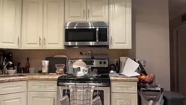 BigGuyMuscle online show from 5, 3, 2025