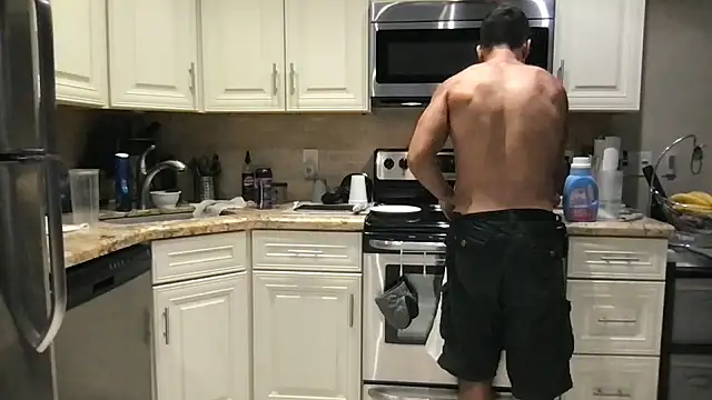 BigGuyMuscle online show from 8, 9, 2025