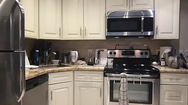 BigGuyMuscle online show from 1, 10, 2025