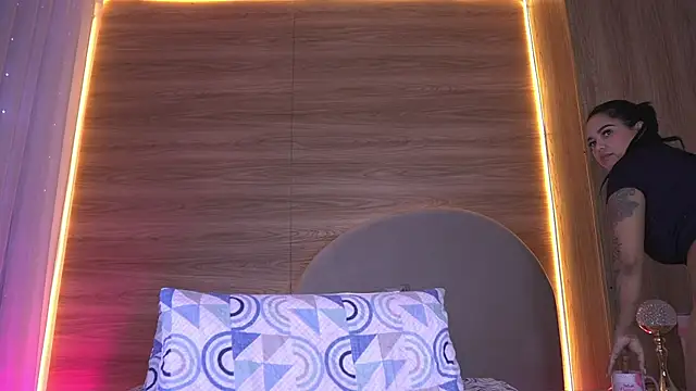 alexaa walker online show from 20, 5, 2026