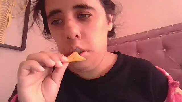 Snapshot of annarose19 chatting on 17, 2, 2026 annarose19 online show from 17, 2, 2026