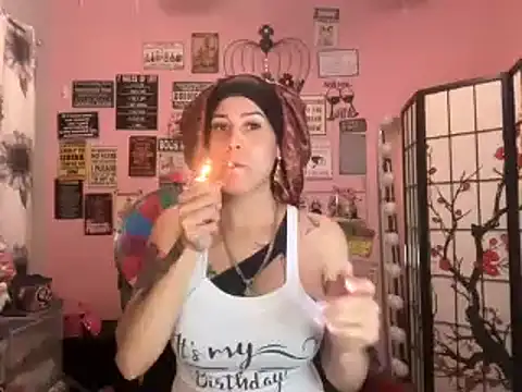 Snapshot of latinacubana chatting on 9, 1, 2025 latinacubana online show from 9, 1, 2025