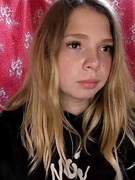 Zuli Kiska online show from 11, 10, 2025