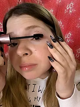 Zuli Kiska online show from 12, 3, 2026