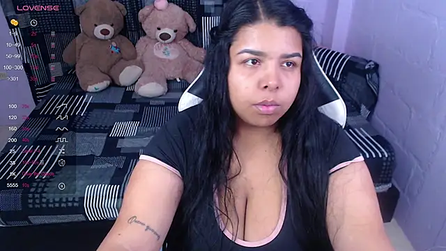 SaLomeJonees online show from 11, 10, 2025