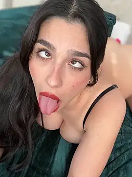 LoveLillyy online show from 7, 3, 2025