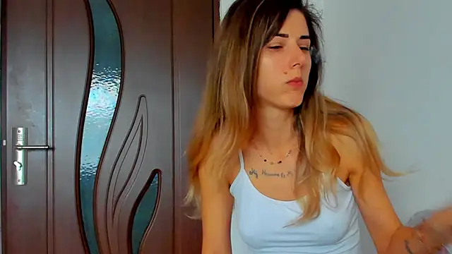 Snapshot of marie_marie03 chatting on 5, 11, 2025 marie marie03 online show from 5, 11, 2025