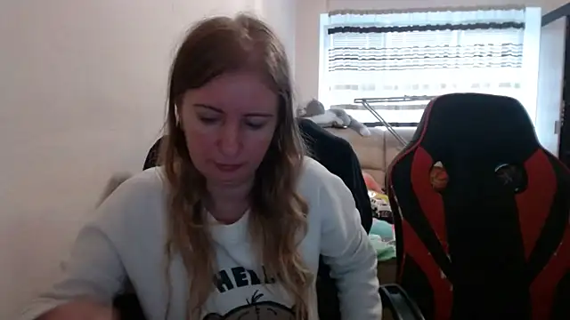 PeterAndJen online show from 8, 10, 2025