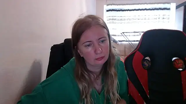 PeterAndJen online show from 17, 10, 2025