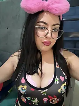MileyGia online show from 19, 7, 2026