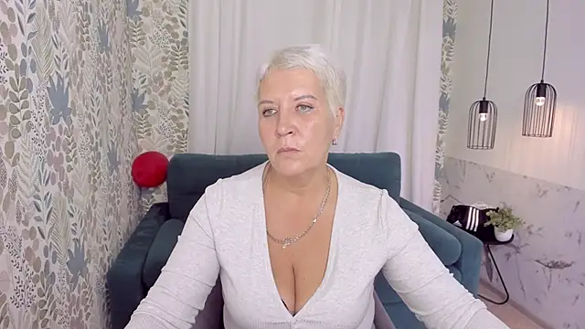 KathySunn online show from 8, 10, 2025