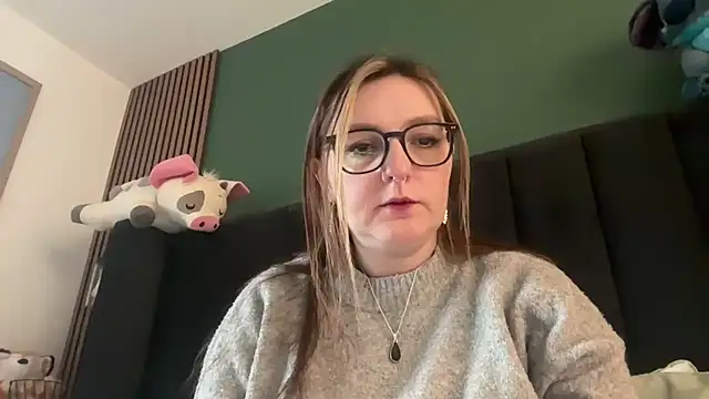 short sweetpea online show from 8, 2, 2026