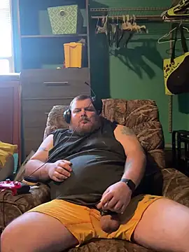 Snapshot of fatdickdaddy448 chatting on 24, 12, 2024 fatdickdaddy448 online show from 24, 12, 2024