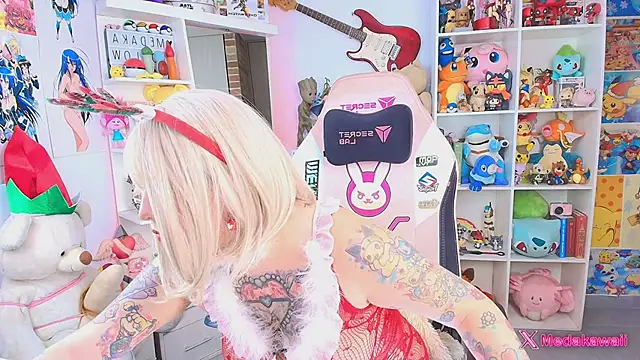 meda kawaii  online show from 21, 12, 2025