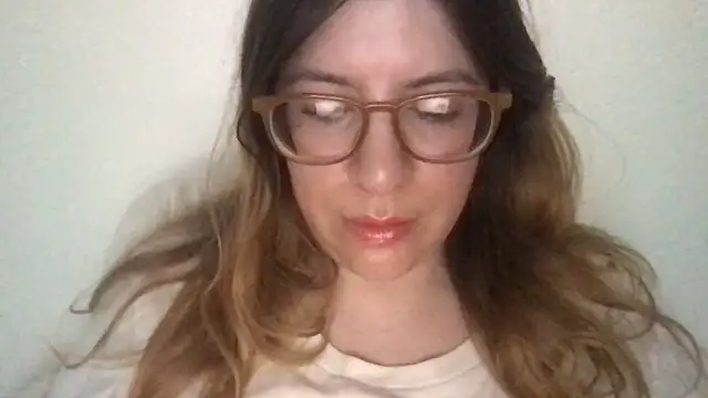 Snapshot of HYPHYtype chatting on 7, 2, 2025 HYPHYtype online show from 7, 2, 2025