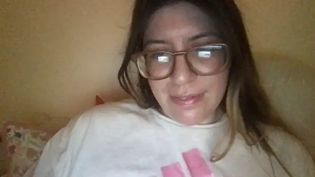 Snapshot of HYPHYtype chatting on 9, 2, 2025 HYPHYtype online show from 9, 2, 2025