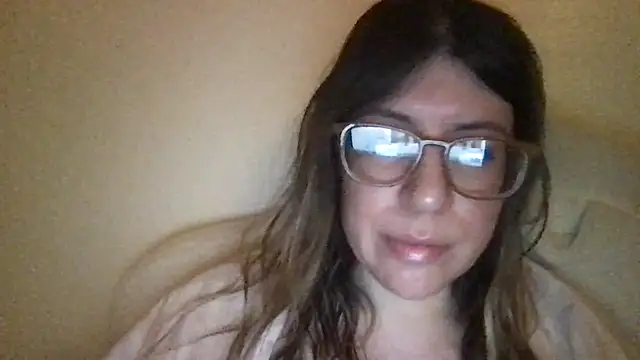 Snapshot of HYPHYtype chatting on 15, 2, 2025 HYPHYtype online show from 15, 2, 2025