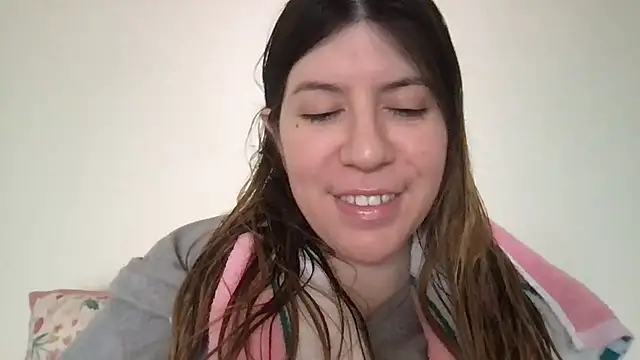 Snapshot of HYPHYtype chatting on 2, 3, 2025 HYPHYtype online show from 2, 3, 2025