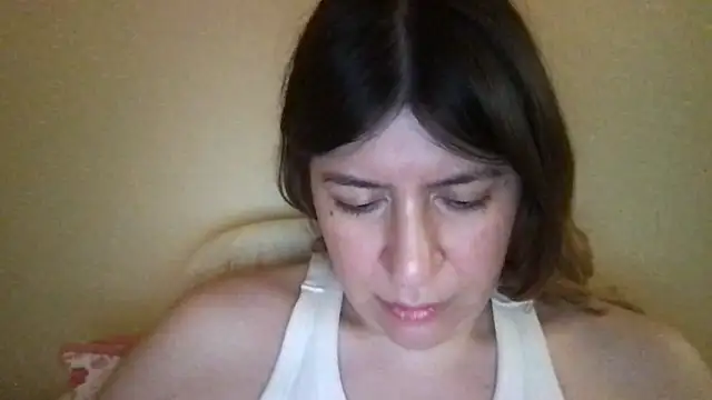 Snapshot of HYPHYtype chatting on 9, 3, 2025 HYPHYtype online show from 9, 3, 2025