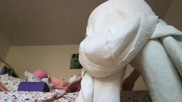 Snapshot of HYPHYtype chatting on 22, 9, 2025 HYPHYtype online show from 22, 9, 2025