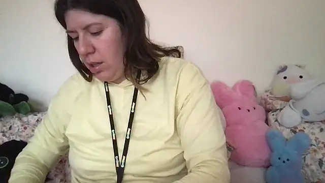 Snapshot of HYPHYtype chatting on 22, 10, 2025 HYPHYtype online show from 22, 10, 2025