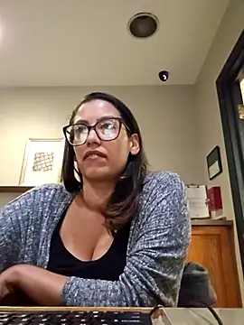 Snapshot of Nikkierosee chatting on 12, 2, 2025 Nikkierosee online show from 12, 2, 2025