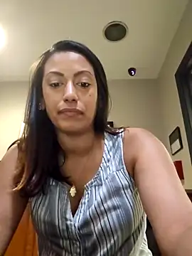 Snapshot of Nikkierosee chatting on 14, 3, 2025 Nikkierosee online show from 14, 3, 2025