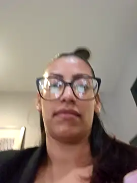 Snapshot of Nikkierosee chatting on 15, 3, 2025 Nikkierosee online show from 15, 3, 2025