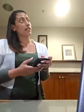 Snapshot of Nikkierosee chatting on 23, 3, 2025 Nikkierosee online show from 23, 3, 2025