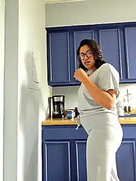 Snapshot of Nikkierosee chatting on 29, 10, 2025 Nikkierosee online show from 29, 10, 2025