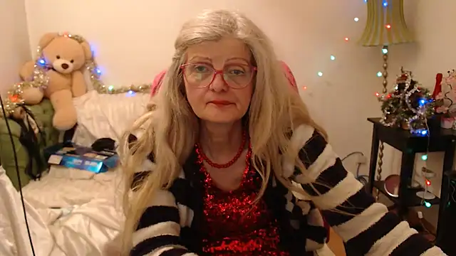 Snapshot of BlairFort chatting on 18, 12, 2024 BlairFort online show from 18, 12, 2024