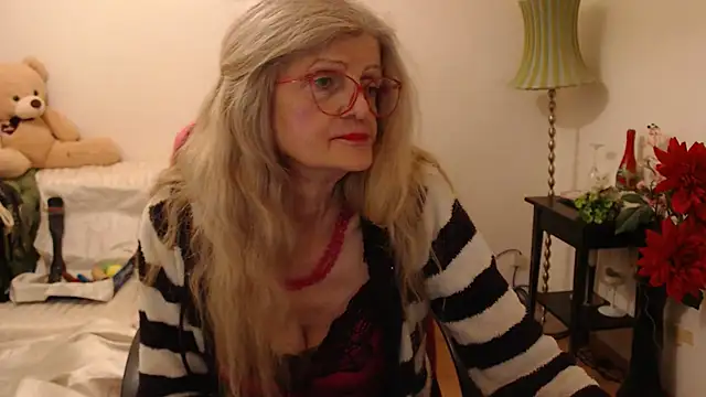 Snapshot of BlairFort chatting on 7, 1, 2025 BlairFort online show from 7, 1, 2025