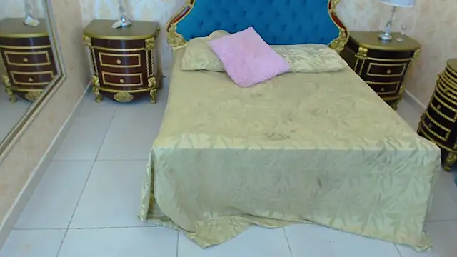 PamelaTomson online show from 18, 11, 2025