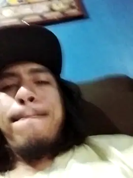 AlexAlejandro13 online show from 17, 4, 2026