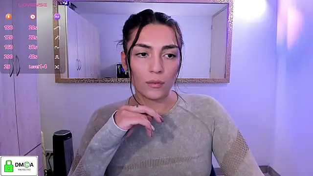 Snapshot of EricaVanderhill chatting on 21, 5, 2026 EricaVanderhill online show from 21, 5, 2026