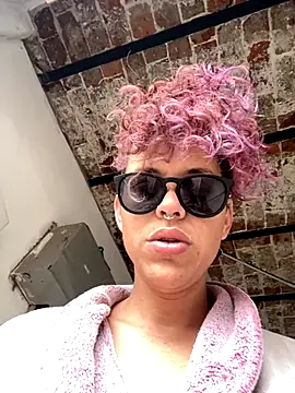 Snapshot of Alicbranca chatting on 21, 9, 2025 Alicbranca online show from 21, 9, 2025