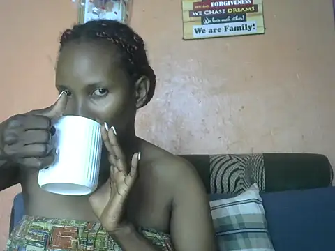 Snapshot of Athena_2019 chatting on 2, 12, 2025 Athena 2019 online show from 2, 12, 2025