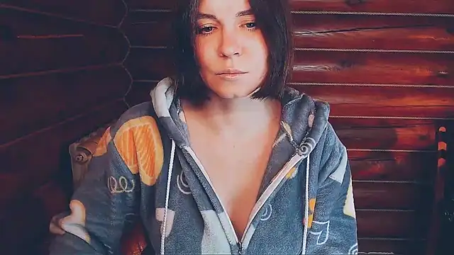 Snapshot of Platina_Fox chatting on 5, 2, 2026 Platina Fox online show from 5, 2, 2026