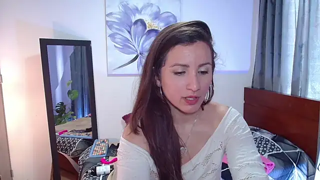 vanessabrown  online show from 15, 3, 2025